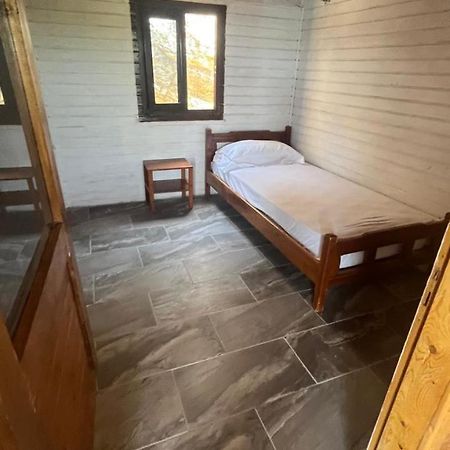 Kongjoni'S Rooms Himarë Extérieur photo