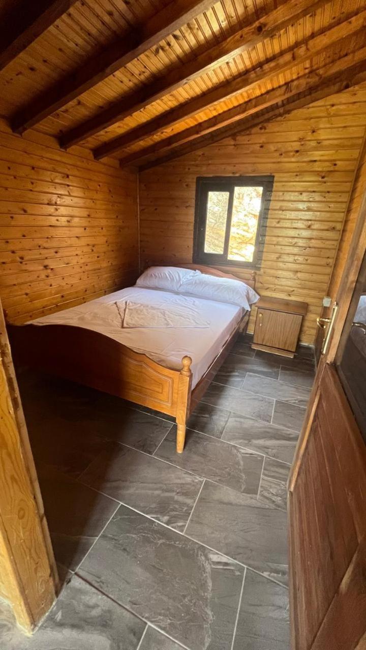 Kongjoni'S Rooms Himarë Extérieur photo